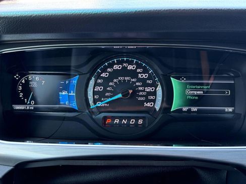 Used 2019 Ford Taurus SEL w/ Equipment Group 201A FWD image 31