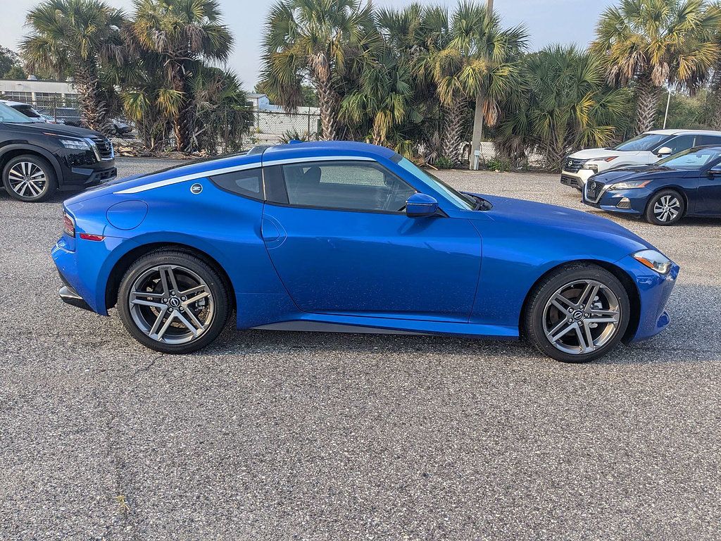 Used 2025 Nissan Z Sport w/ Floor Mat Package RWD image 3