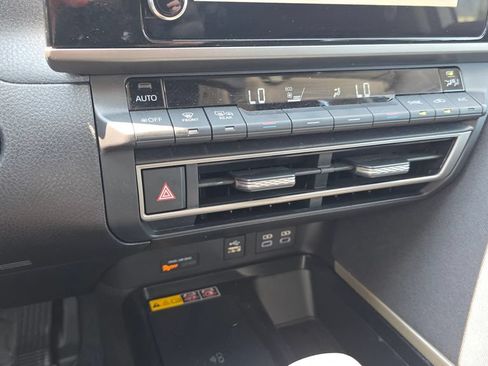 Used 2025 Toyota Camry LE FWD image 19
