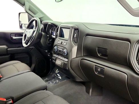 Used 2025 Chevrolet Silverado 2500 Custom w/ Custom Blackout Package AWD/4WD image 23