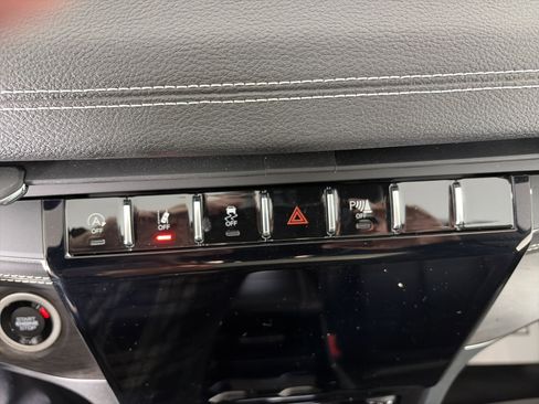 Used 2023 Jeep Grand Cherokee L Limited w/ Trailer Tow Group (B) image 23