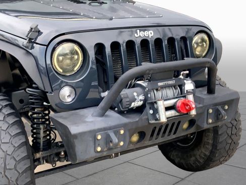 Used 2017 Jeep Wrangler Unlimited Sport AWD/4WD image 29