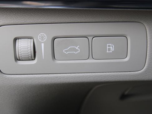 Used 2021 Volvo XC90 T8 Inscription w/ Advanced Package image 17