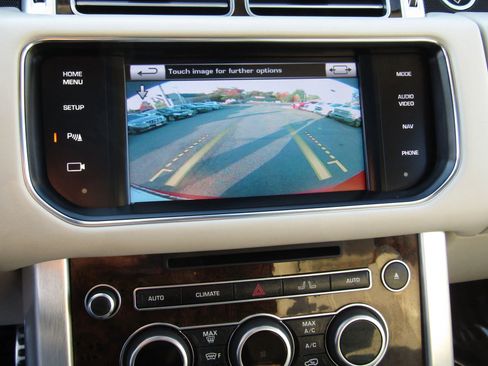 Used 2015 Land Rover Range Rover Supercharged image 26