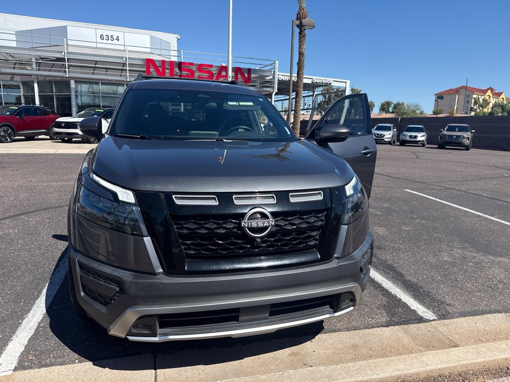 Used 2024 Nissan Pathfinder Rock Creek AWD/4WD image 2
