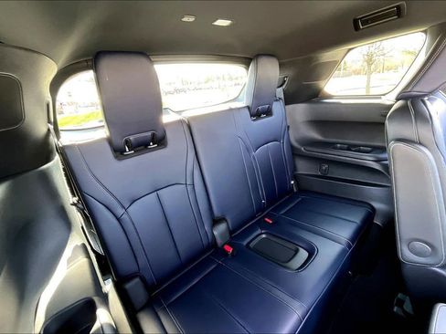 Certified 2026 INFINITI QX60 Sport w/ Dark Cargo Package AWD/4WD image 33