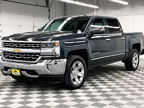Used 2018 Chevrolet Silverado 1500 LTZ w/ Sport Package image 11