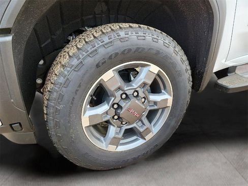 New 2025 GMC Sierra 2500 SLT w/ Texas SLT Premium Package image 9