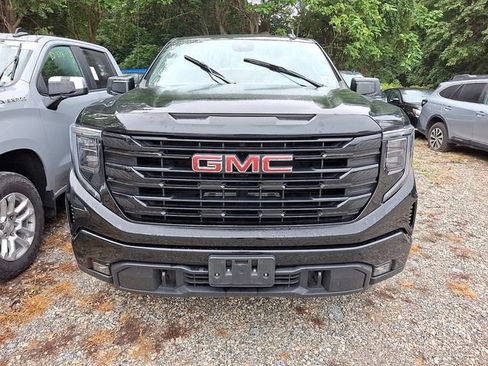 Used 2023 GMC Sierra 1500 Elevation AWD/4WD image 2