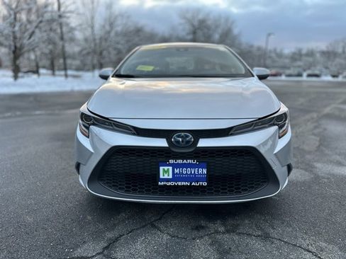 Used 2021 Toyota Corolla LE image 2