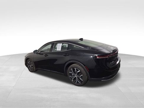 Used 2024 Toyota Crown Limited image 10