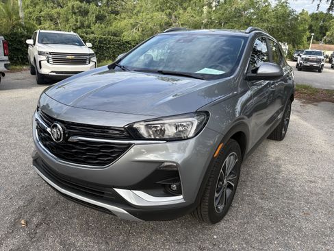 Used 2023 Buick Encore GX Select w/ Safety Package II FWD image 3