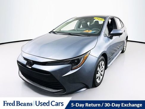 Used 2024 Toyota Corolla LE image 3