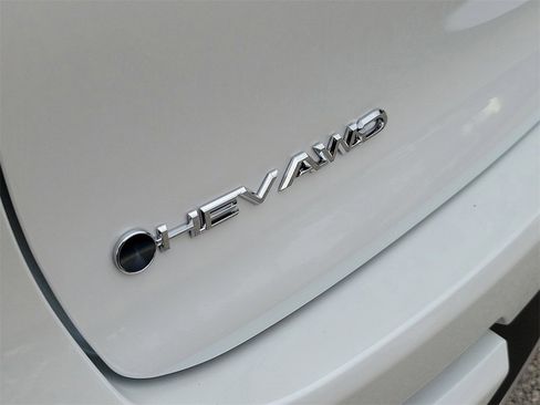 New 2026 Toyota Crown XLE image 7