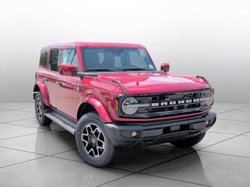 New 2026 Ford Bronco Outer Banks AWD/4WD image 12