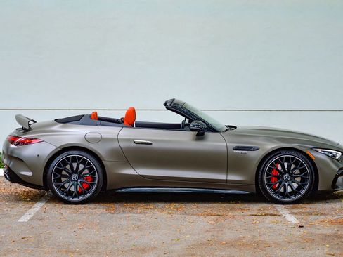 Used 2022 Mercedes-Benz SL 55 AMG 4MATIC image 21