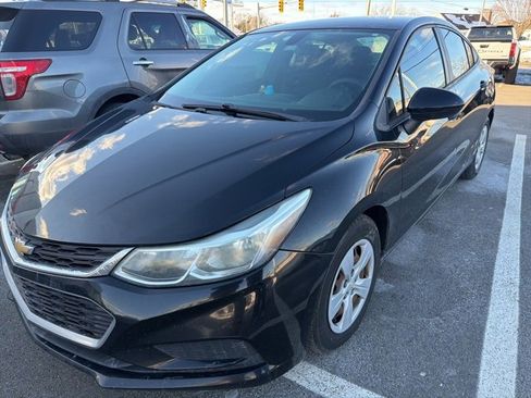 Used 2017 Chevrolet Cruze LS image 1