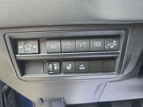 Used 2023 Toyota Tundra Limited w/ Power Package AWD/4WD image 22