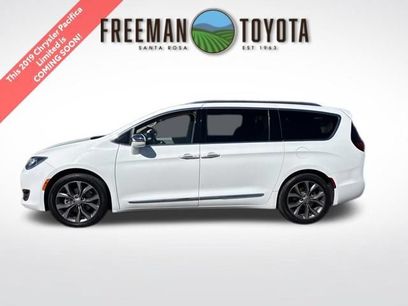 Used 2019 Chrysler Pacifica Limited