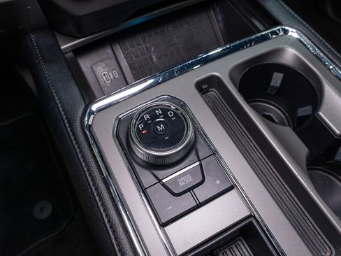 Used 2020 Ford Expedition XLT w/ Equipment Group 202A image 24