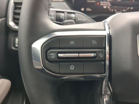 Used 2024 GMC Acadia Elevation w/ Luxury Package image 19