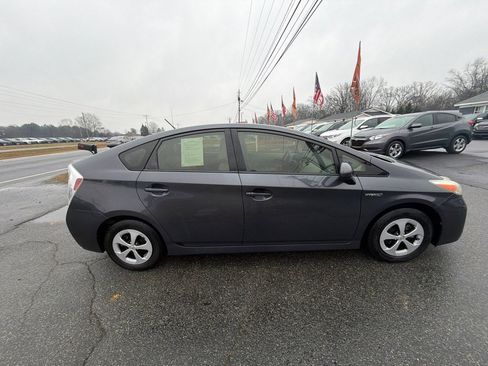 Used 2012 Toyota Prius One image 13