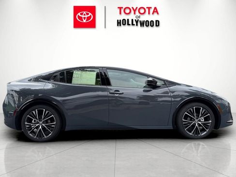 New 2026 Toyota Prius Limited FWD image 3