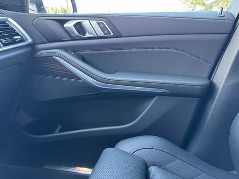 Used 2025 BMW X5 xDrive50e w/ Parking Assistance Package image 20