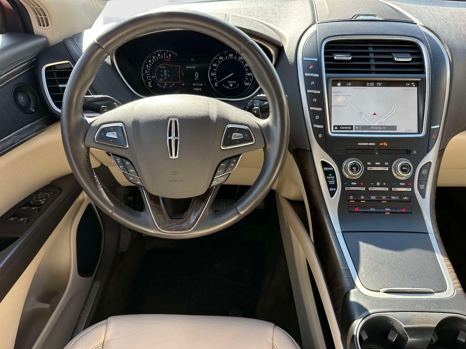 Used 2017 Lincoln MKX Select w/ Select Plus Package AWD/4WD image 7