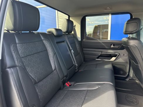 Used 2024 Toyota Tundra Limited image 12