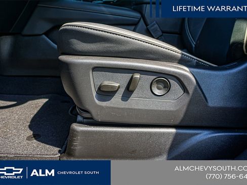 New 2026 Chevrolet Suburban Premier RWD image 35