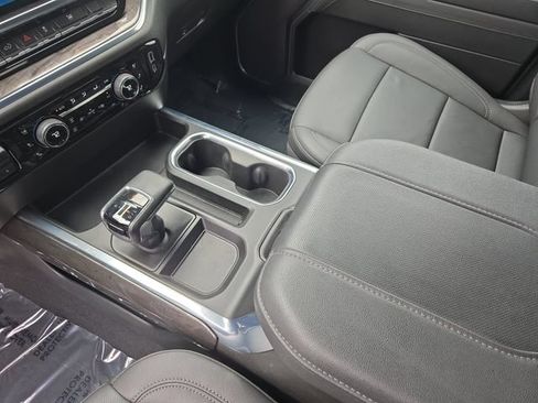 Used 2023 Chevrolet Silverado 1500 LTZ AWD/4WD image 25