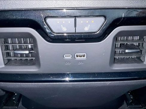 Used 2024 GMC Sierra 1500 AT4 w/ Technology Package AWD/4WD image 26
