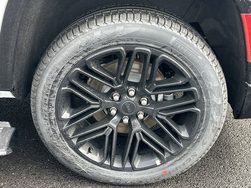 New 2026 Jeep Grand Wagoneer L Limited image 35