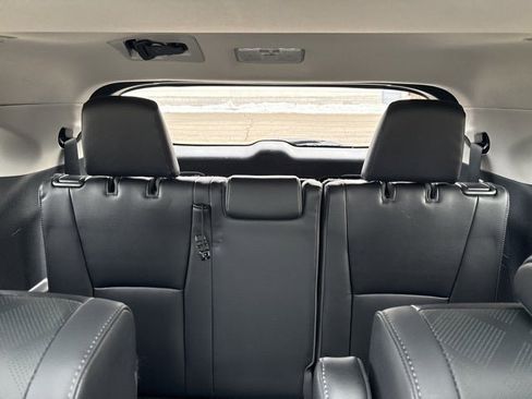 Certified 2021 Toyota Highlander Platinum image 16