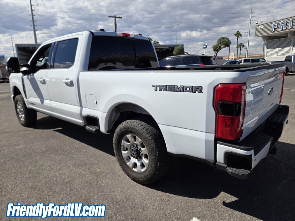 Used 2025 Ford F350 Lariat w/ Lariat Ultimate Package AWD/4WD image 3