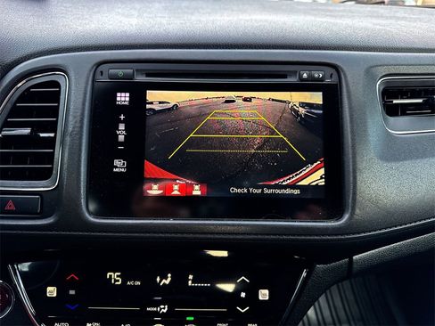 Used 2017 Honda HR-V EX image 17