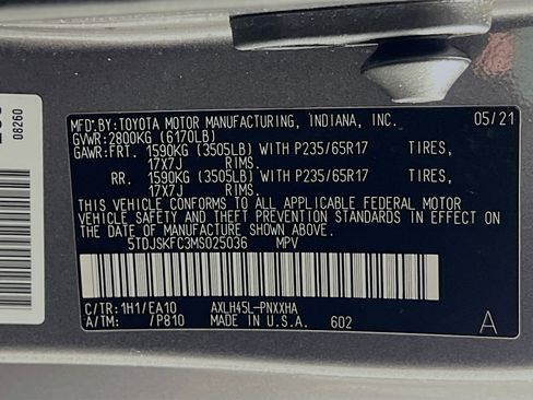 Certified 2021 Toyota Sienna XLE w/ XLE Plus Package AWD/4WD image 28