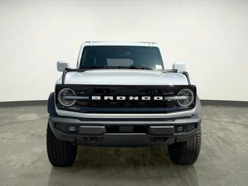 New 2026 Ford Bronco Outer Banks w/ Sasquatch Package AWD/4WD image 12