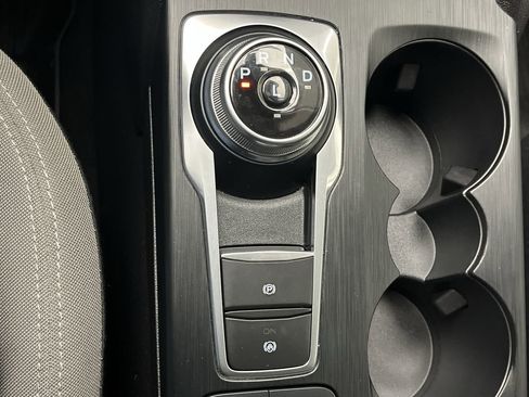 Used 2022 Ford Escape SE image 20