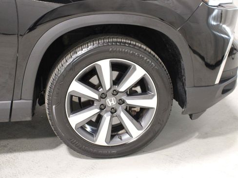 Used 2025 Honda Pilot Touring image 42