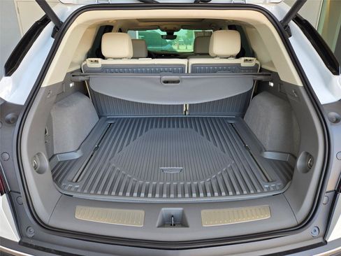 New 2026 Cadillac XT5 Premium Luxury w/ Driver Assist Package FWD image 29