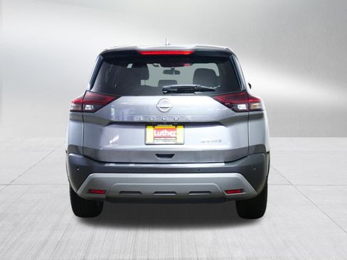 Used 2022 Nissan Rogue SV AWD/4WD image 6