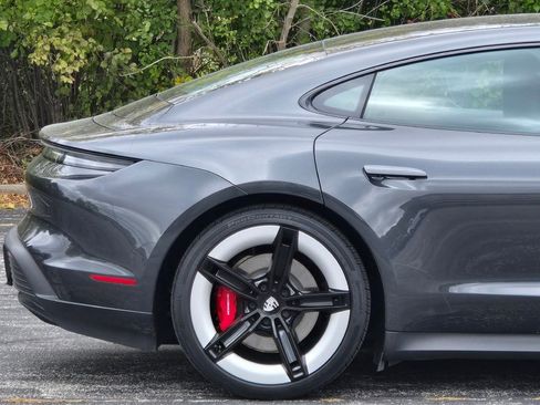 Used 2025 Porsche Taycan 4S image 13