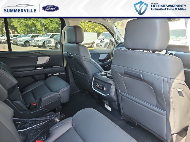 New 2027 Ford Expedition Active RWD image 12