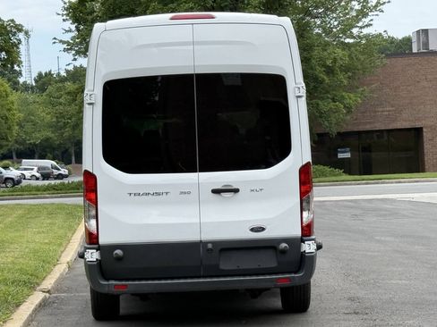 Used 2015 Ford Transit 350 XLT RWD image 5