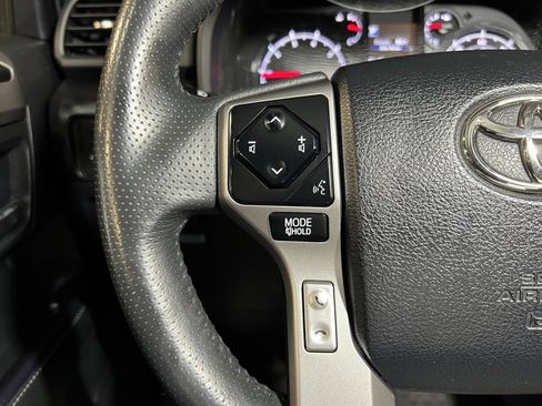 Used 2021 Toyota 4Runner SR5 Premium image 22