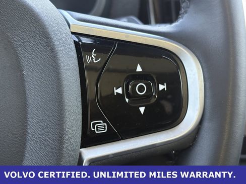Certified 2025 Volvo XC90 B6 Plus image 19