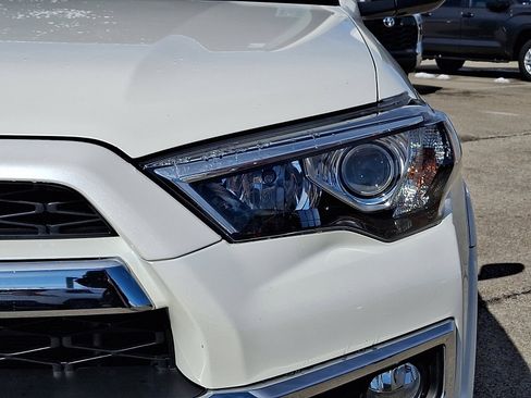 Used 2019 Toyota 4Runner Limited image 8