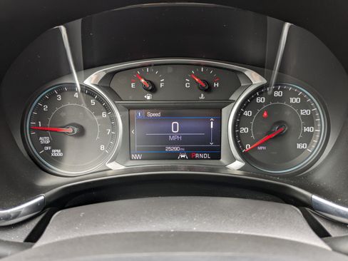 Used 2021 Chevrolet Equinox LT FWD image 29